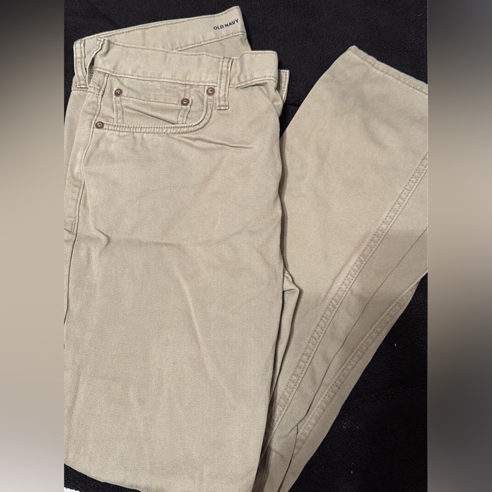 Old navy men’s khaki pants
